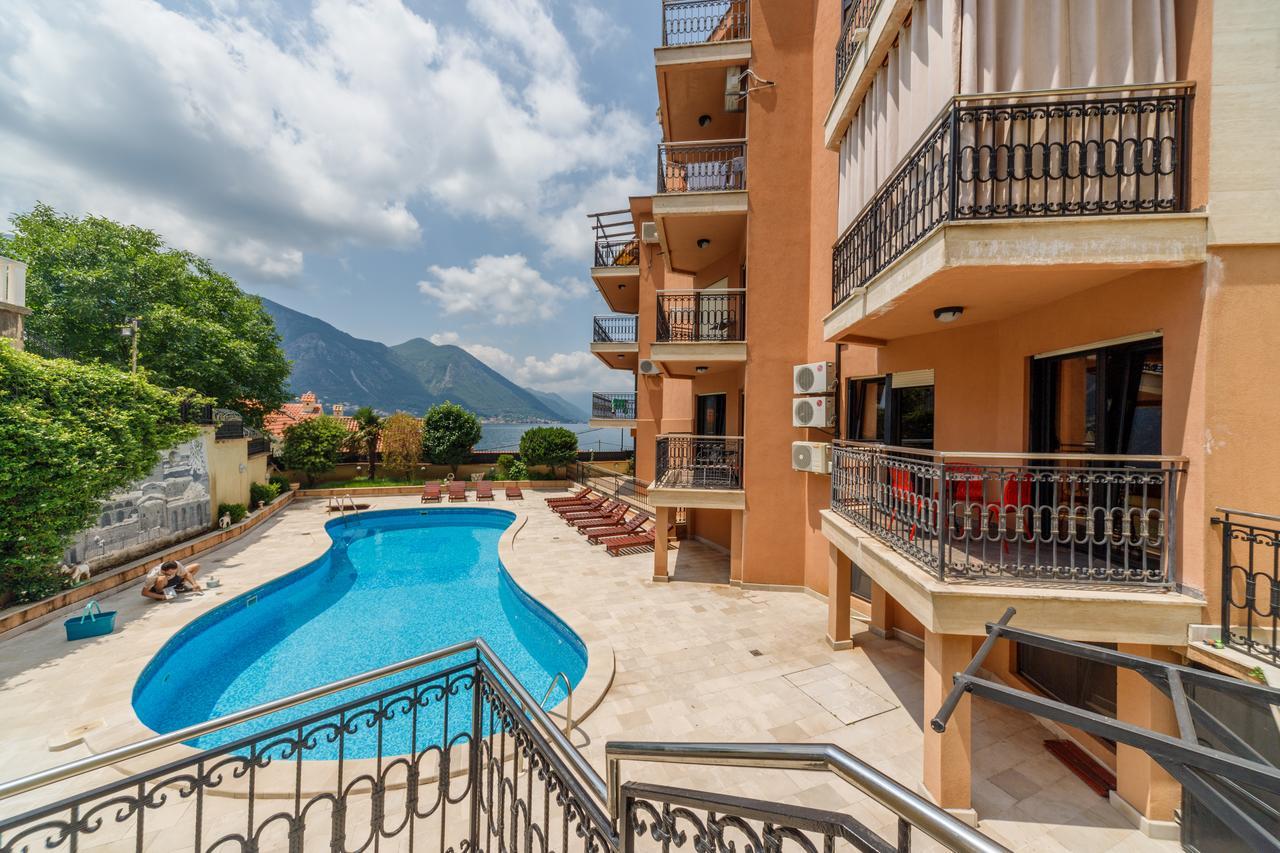 Apartments Coral Kotor Exteriér fotografie