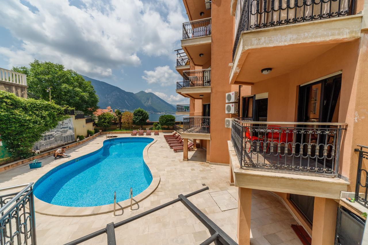 Apartments Coral Kotor Exteriér fotografie