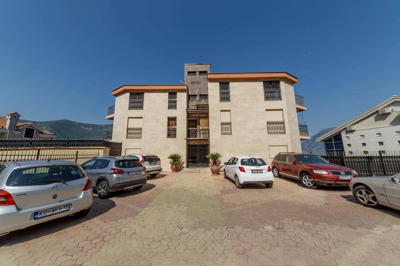 Apartments Coral Kotor Exteriér fotografie