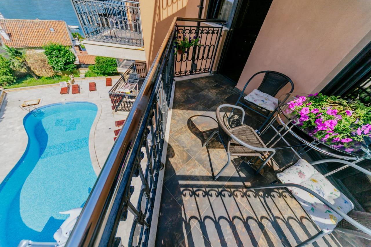 Apartments Coral Kotor Exteriér fotografie